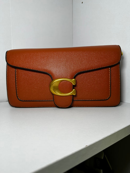 Cartera Couch